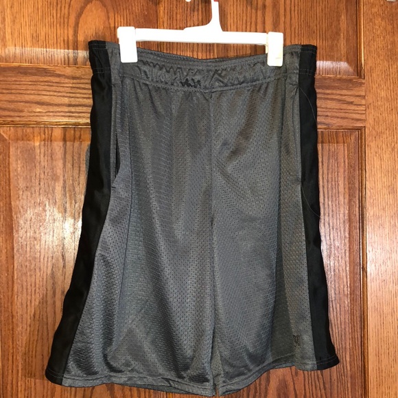 Everlast Men's Athletic Shorts - Black - Picture 6 of 6